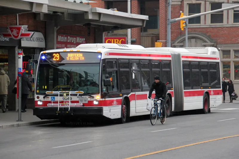 Làm thế nào để đi lại ở Toronto