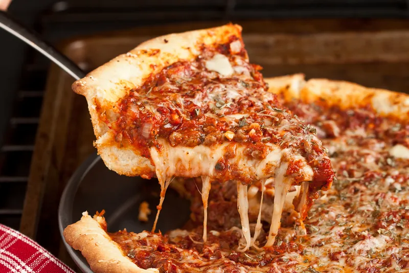 Chicago nổi tiếng với deep-dish pizza
