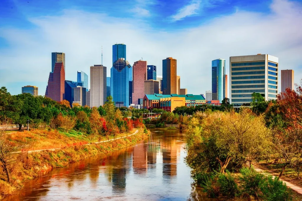 Mẹo tiết kiệm tiền khi mua vé máy bay đi Houston từ TPHCM tháng 10